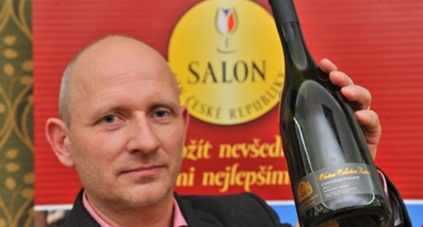Šampionem Salonu vín je Chardonnay bzeneckého vinařství