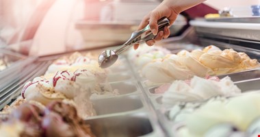 Letošní počasí přeje i zmrzlinářům,firmy hlásí růst o desítky procent