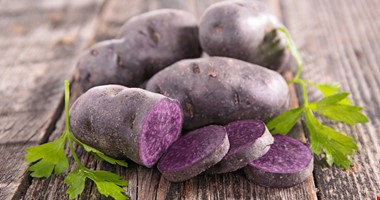 Právě teď si můžete koupit fialové brambory: Módní výstřelek?