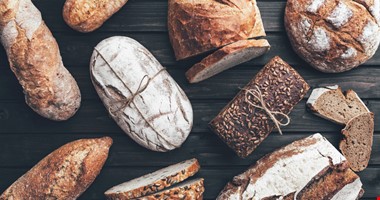 Triky výrobců: Je celozrnný chléb vždy celozrnný?